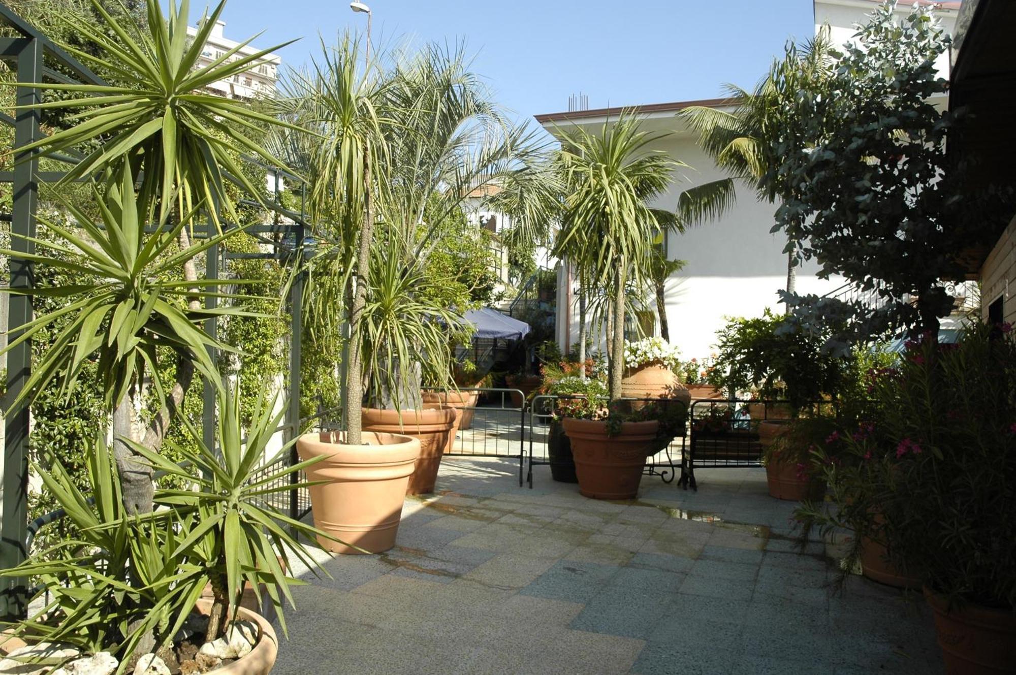 Hotel Blumentag Паола Екстер'єр фото