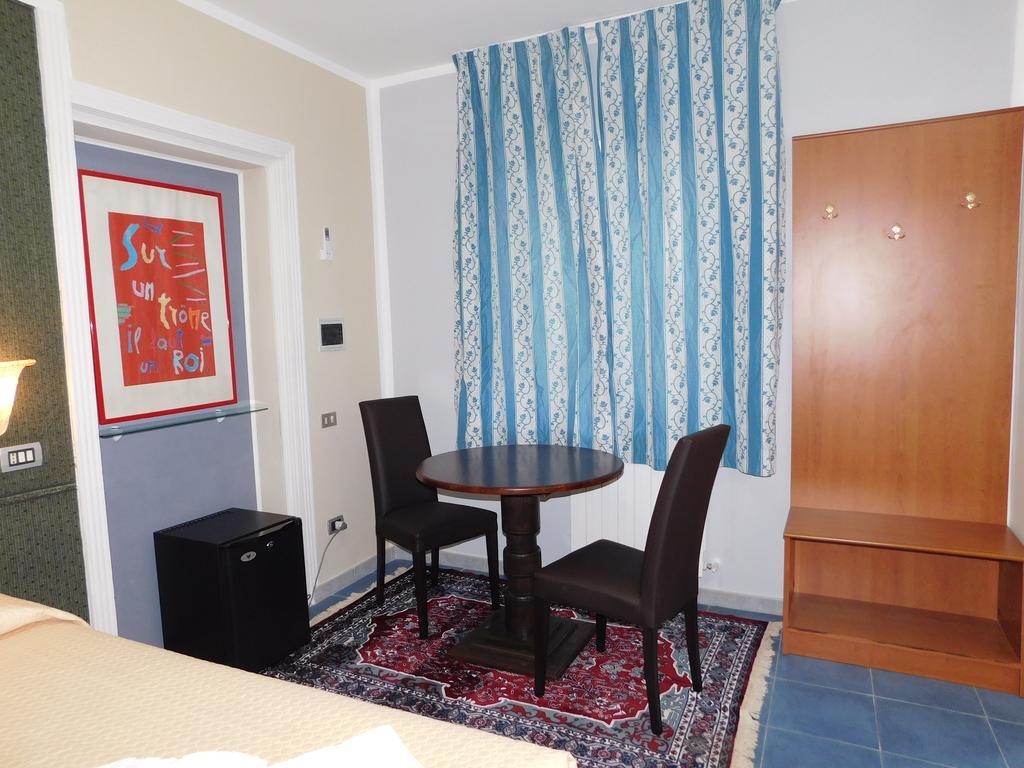Hotel Blumentag Паола Екстер'єр фото